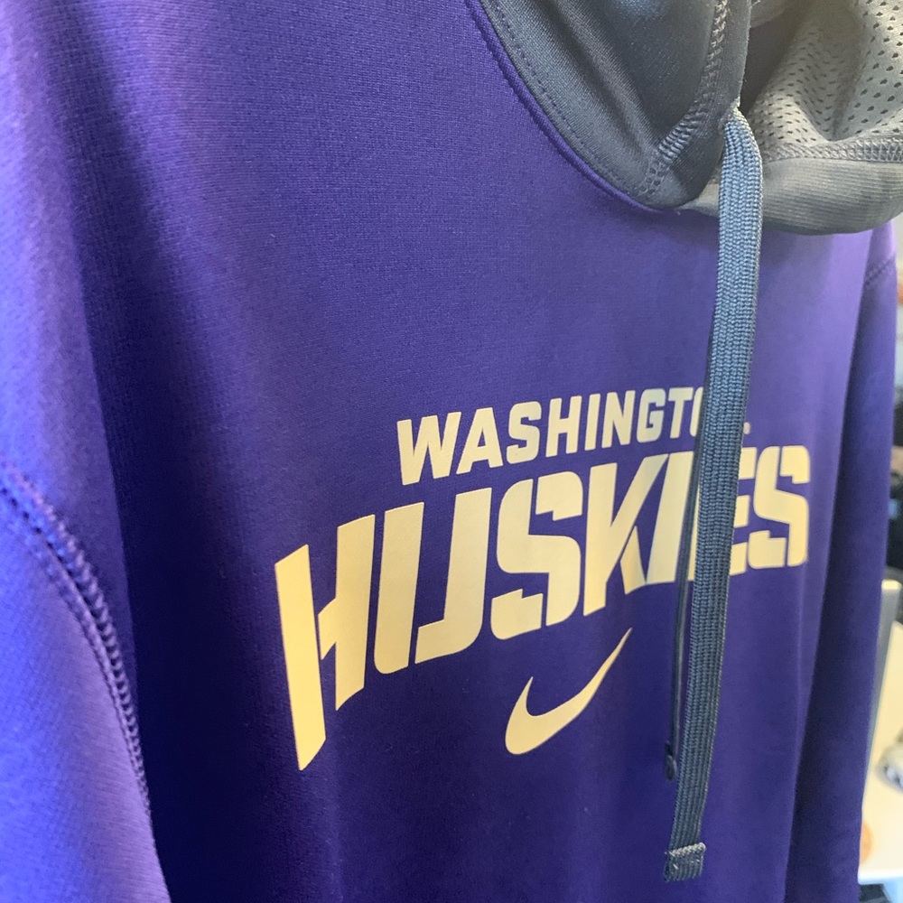 Nike College Team Sweatshirt